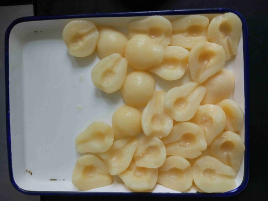 نصفات الكمثرى المعبأة طازجة بنسبة 100% في شراب خفيف شهادة HACCP