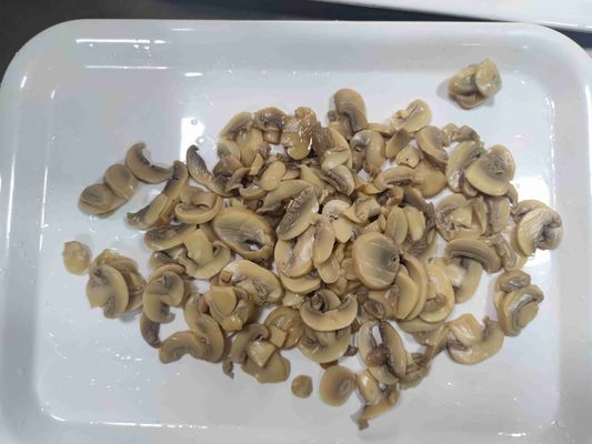 خضروات معلبة فطر شامبينيون معلب يحفظ في مكان بارد وجاف مثالي لمقدمي خدمات الطعام والمطابخ التجارية