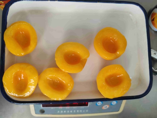 الحلو الطبيعي المعلبة الفاكهة الصفراء الخوخة لذيذة التخزين في درجة حرارة الغرفة